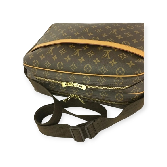 Louis Vuitton Reporter GM Monogram Crossbody Shoulder Bag - Picture 10 of 12